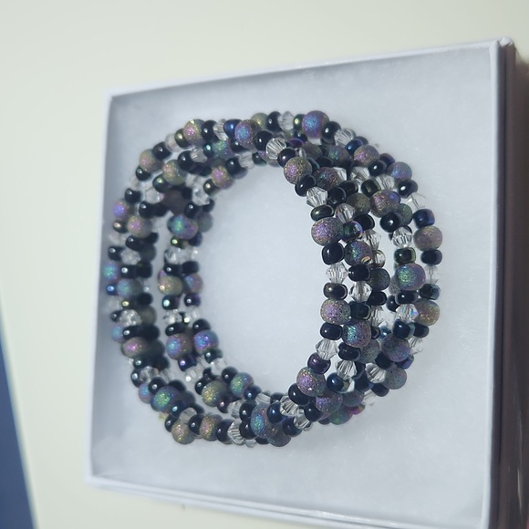 Jewelry - Elegant Multicolor Beaded Bracelet